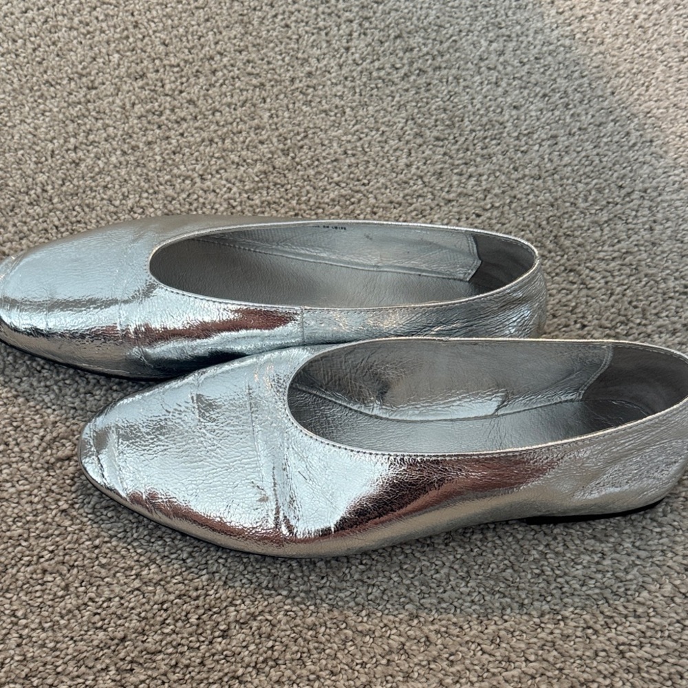 Jeffrey Campbell Silver Metallic Flats - Picture 3 of 6